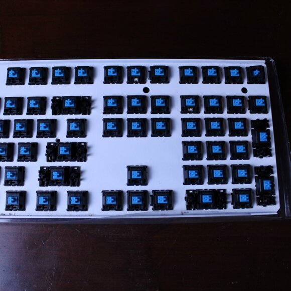 Varmilo VA109M Keyboard Circuit Board with Key Switches *For Parts - Picture 2 of 6